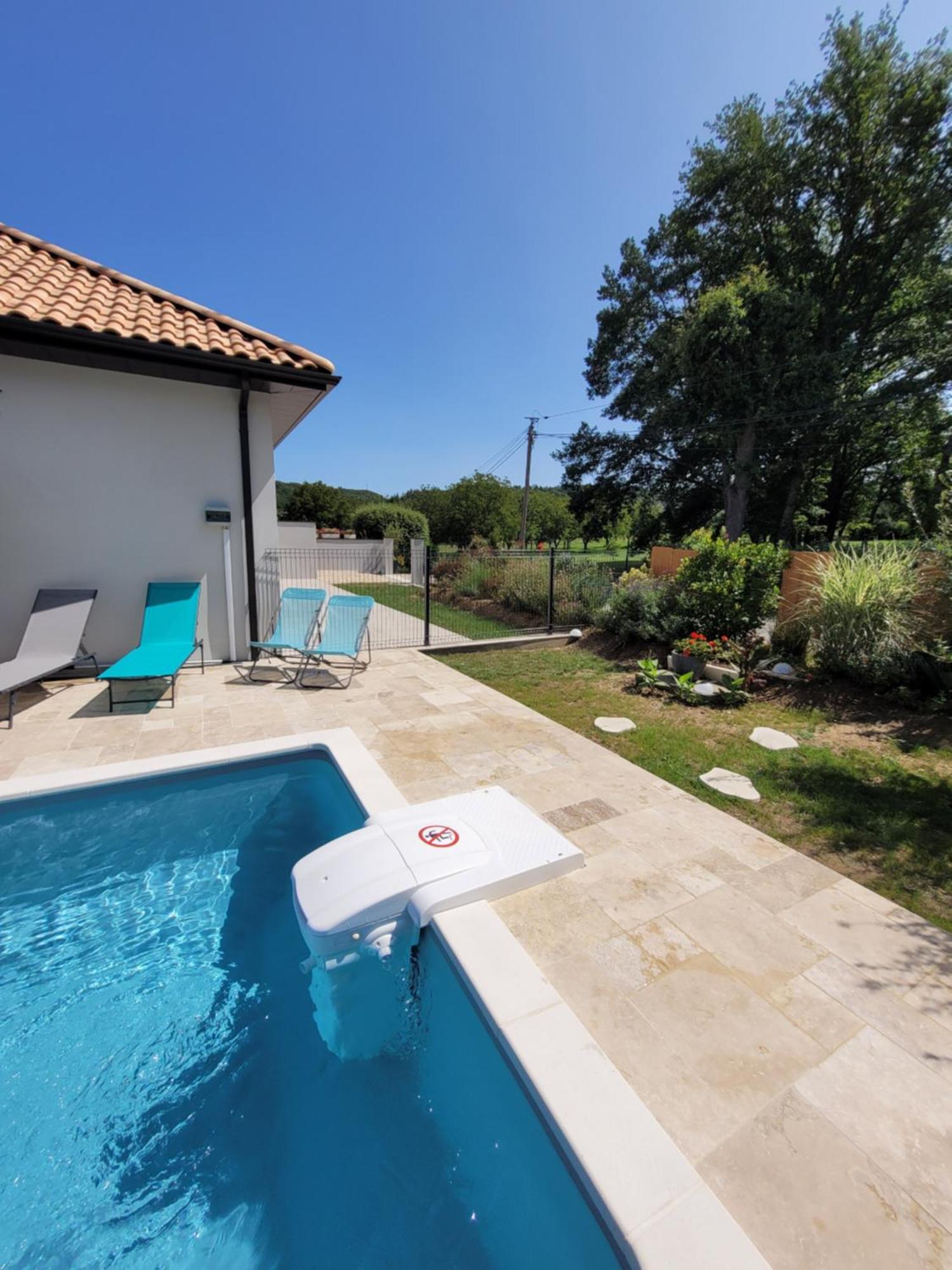 Maison Neuve Bord De Dordogne Lanzac Extérieur photo